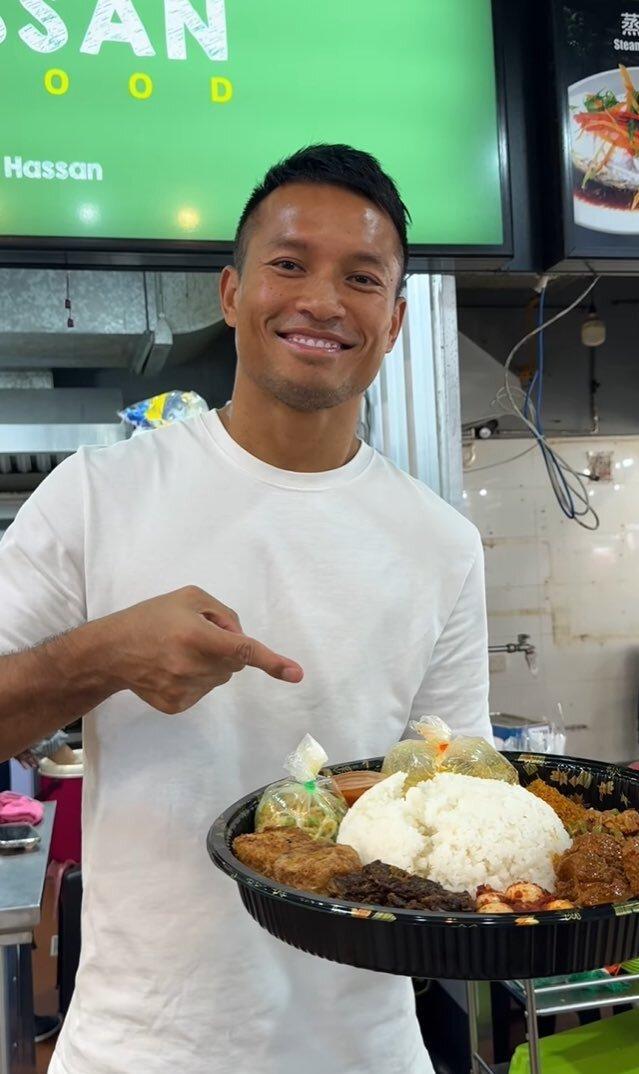 这份椰浆饭意义重大！中国球迷打卡新加坡门将餐厅，客流量激增