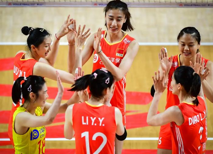 央视直播中国女排PK波兰女排，1/4决赛对手4选1，蔡斌怎么排阵容